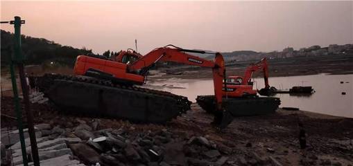 民強水陸兩用挖掘機出租 洪湖市大沙優質推薦商家，助力高效施工